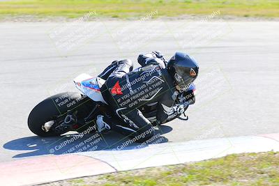 media/Jan-20-2023-Fastrack Riders (Fri) [[f2ad32aba3]]/Private/session 3 turn 9/